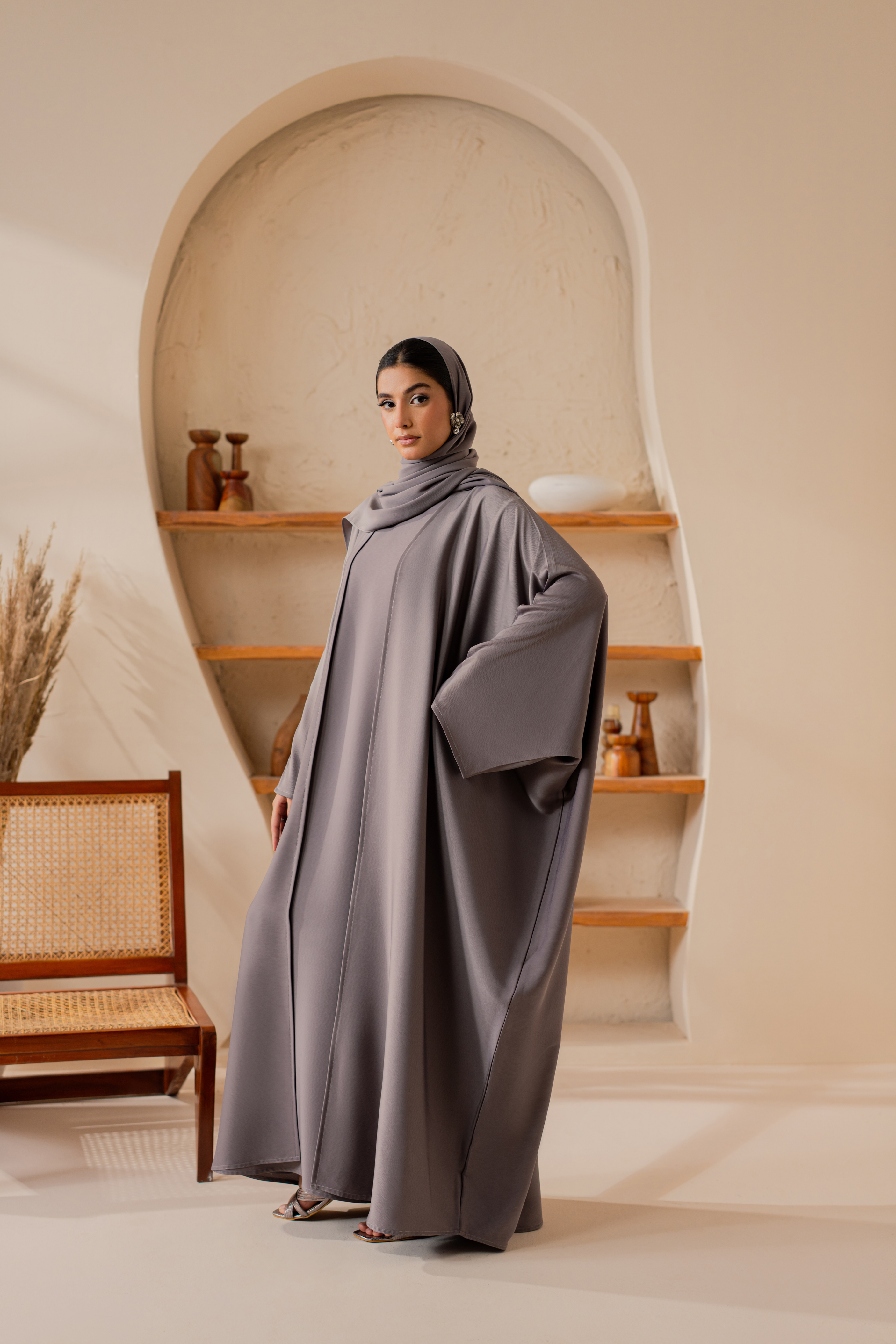 Mouse Gray Romantic Nida Farasha-Style Abaya with Separate Inner & Matching Hijab