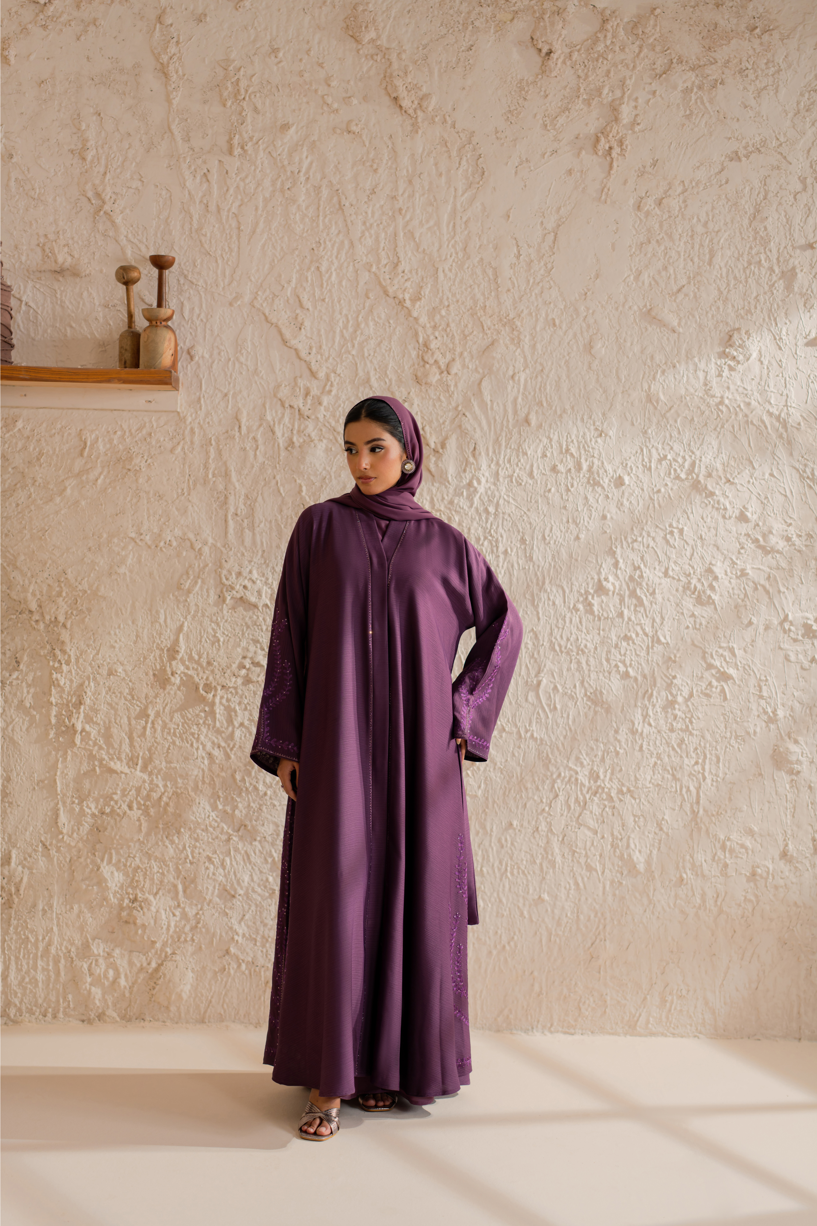 chocked abaya