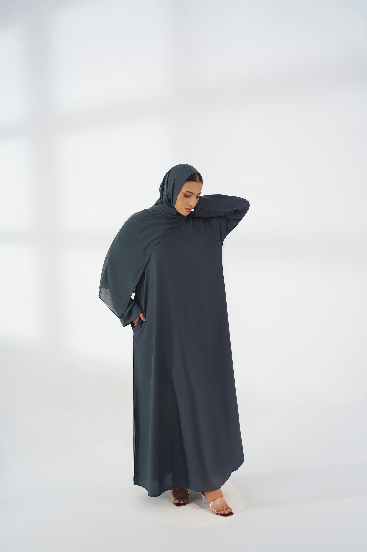 Gray BASIC ABAYA