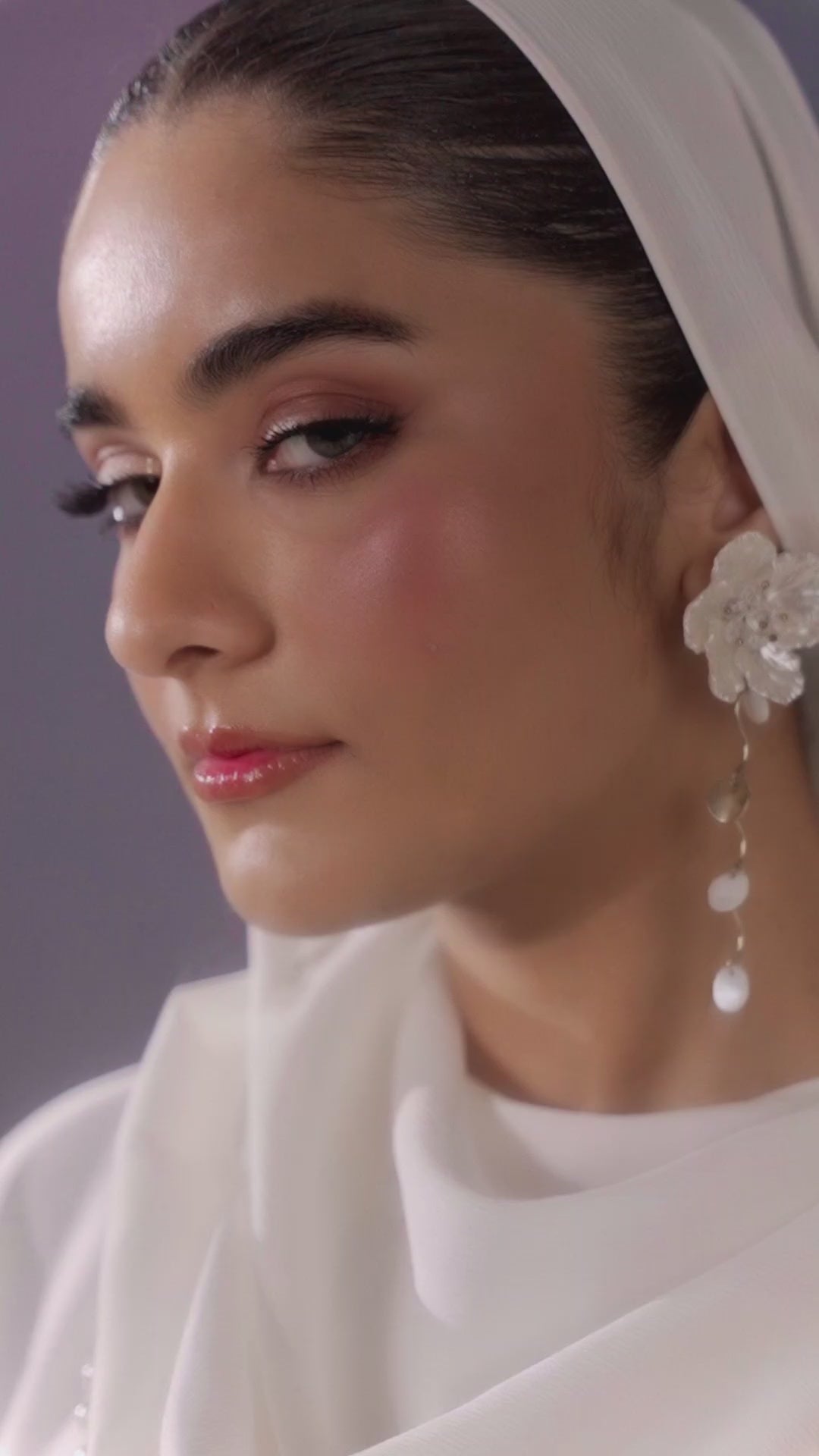Luxury White Kaftan with Sawas Stone Lace Detailing