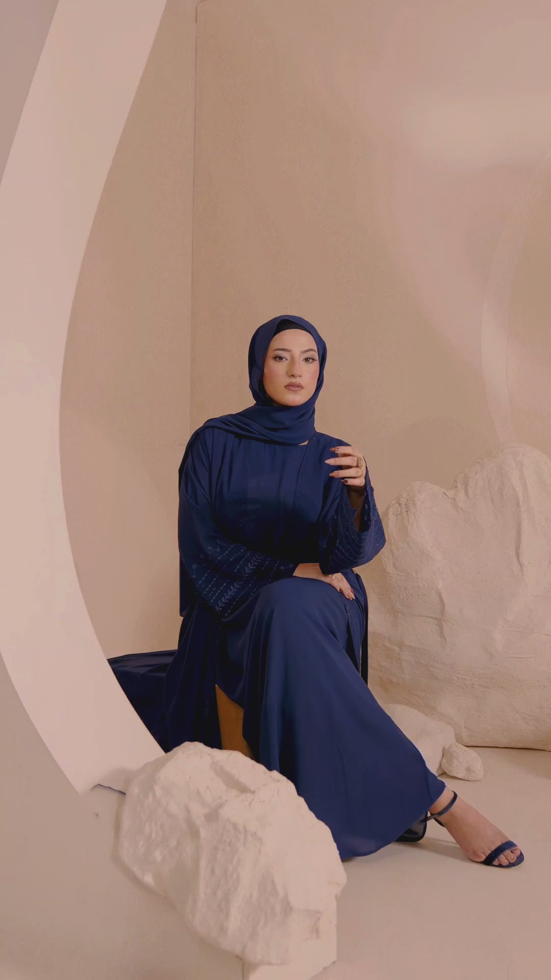 Unified Sleeves Abaya