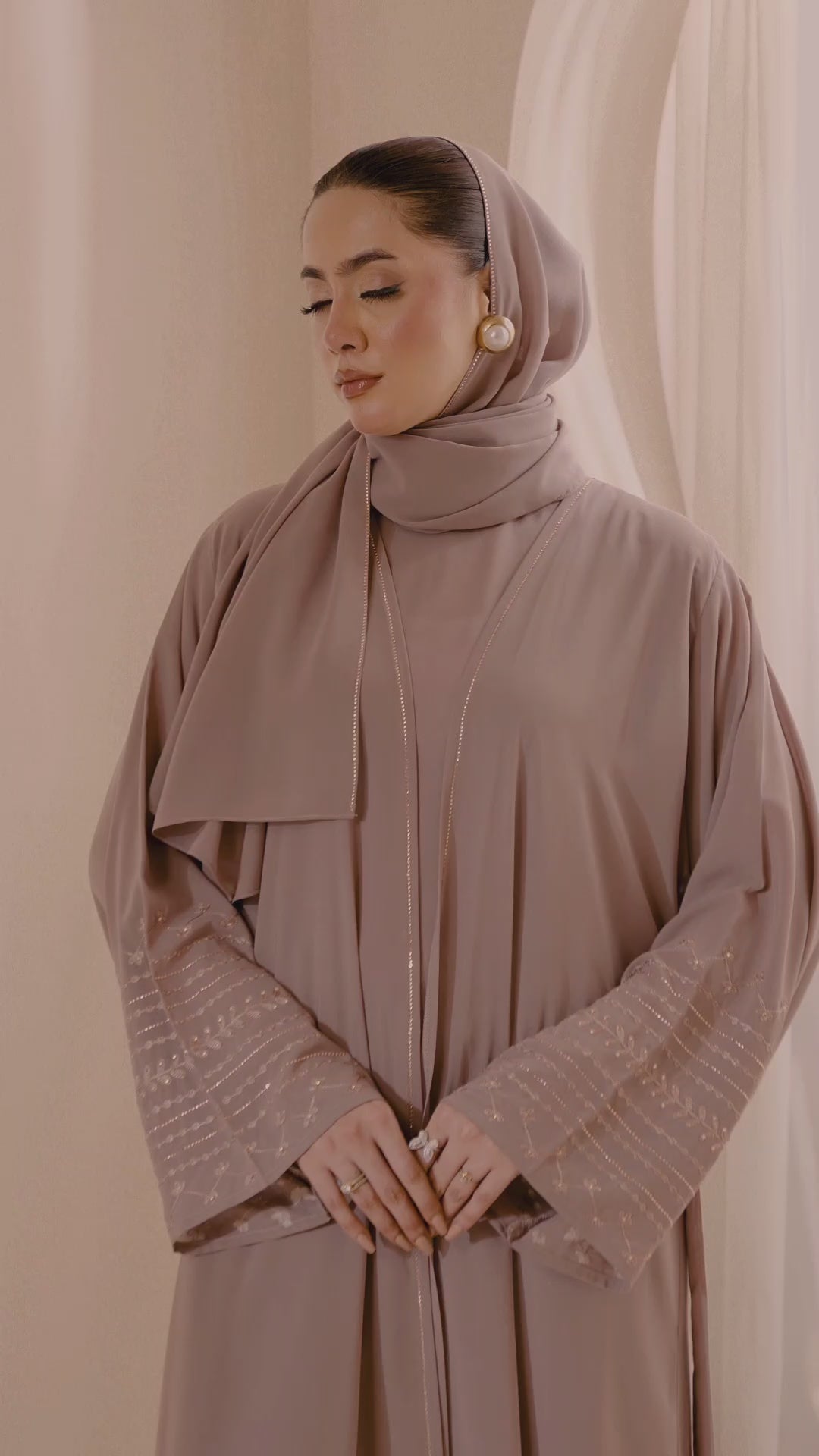 Unified Sleeves Abaya